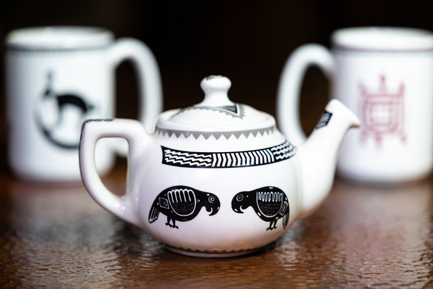 a tea pot and two cups, mimbreno, mary_Colter, Mimbres