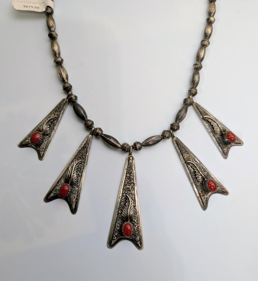 Coral Necklace, 5 arrowheads w Leafs