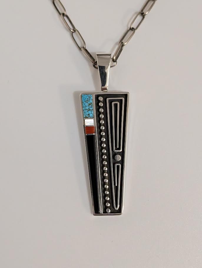 Albert Nells Pendent w Navajo Chain, 8/2026