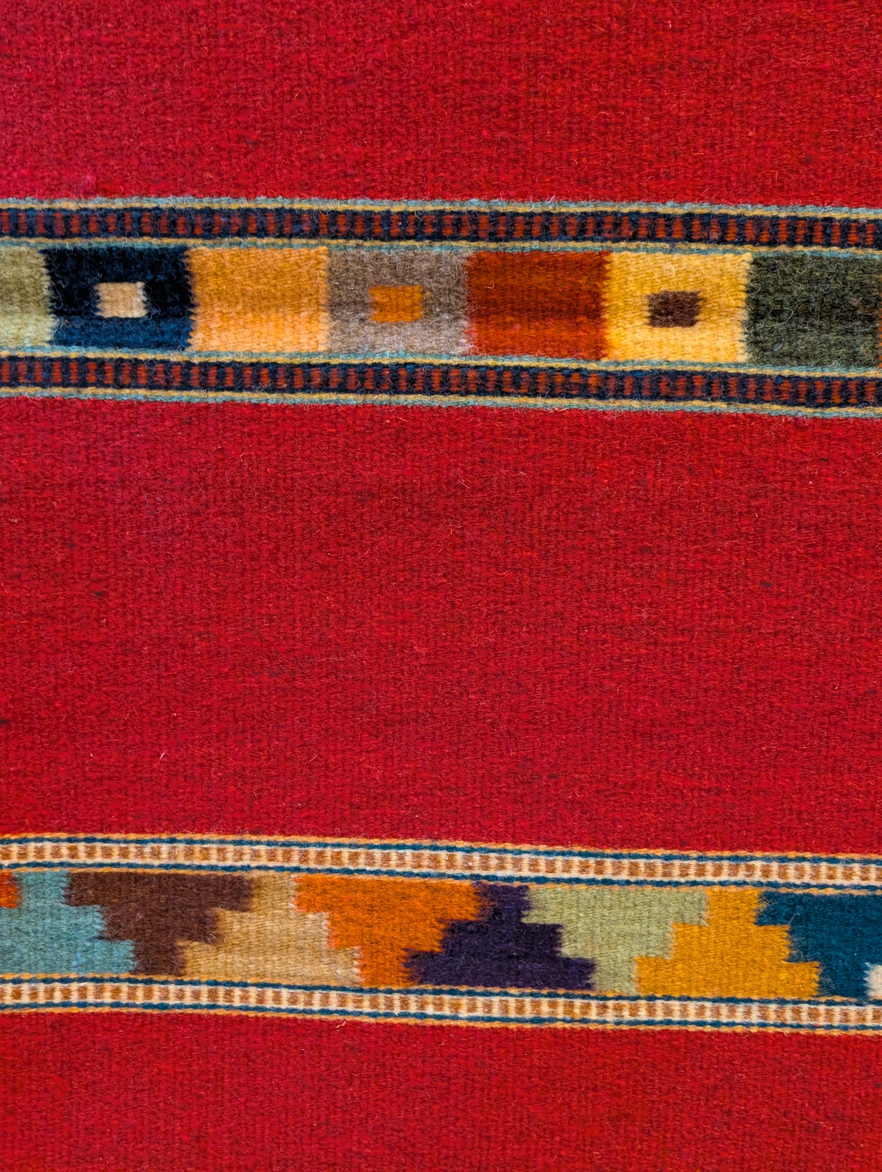 Tony Ruiz, Tipo Peru Rojo, 2.5'x5'